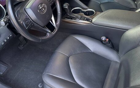 Toyota Camry, 2020 год, 3 100 000 рублей, 7 фотография