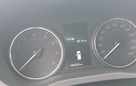 Mitsubishi Outlander III рестайлинг 3, 2018 год, 2 050 000 рублей, 12 фотография