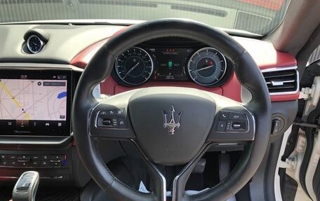 Maserati Ghibli, 2022 год, 5 750 000 рублей, 10 фотография
