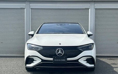 Mercedes-Benz EQE, 2022 год, 5 130 000 рублей, 1 фотография