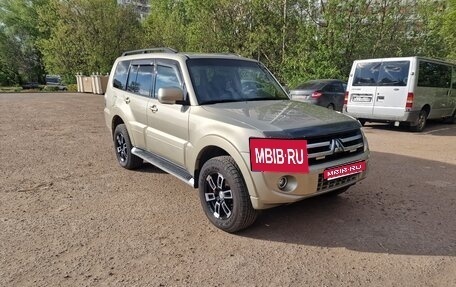 Mitsubishi Pajero IV, 2012 год, 2 550 000 рублей, 1 фотография