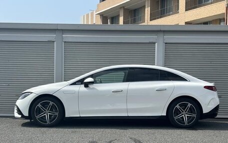 Mercedes-Benz EQE, 2022 год, 5 130 000 рублей, 4 фотография