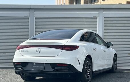 Mercedes-Benz EQE, 2022 год, 5 130 000 рублей, 7 фотография