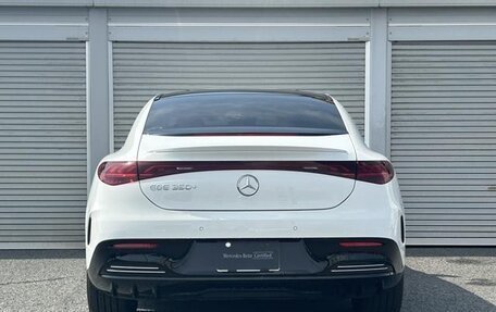 Mercedes-Benz EQE, 2022 год, 5 130 000 рублей, 8 фотография