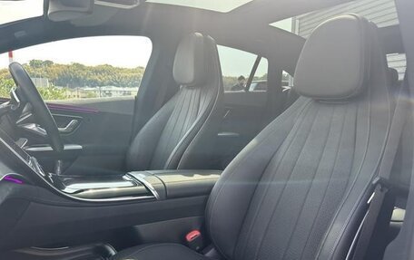 Mercedes-Benz EQE, 2022 год, 5 130 000 рублей, 11 фотография