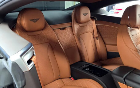 Bentley Continental GT III, 2022 год, 18 000 000 рублей, 6 фотография