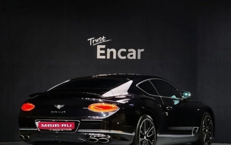 Bentley Continental GT III, 2022 год, 18 000 000 рублей, 4 фотография