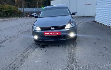 Volkswagen Jetta VI, 2012 год, 990 000 рублей, 23 фотография