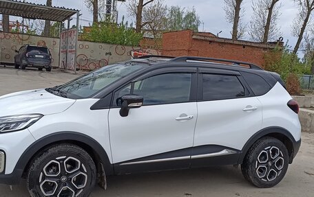 Renault Kaptur I рестайлинг, 2021 год, 2 230 000 рублей, 2 фотография