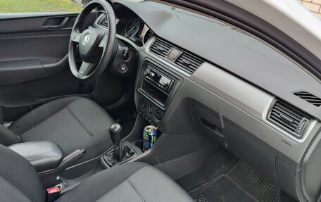 Skoda Rapid I, 2015 год, 860 000 рублей, 28 фотография