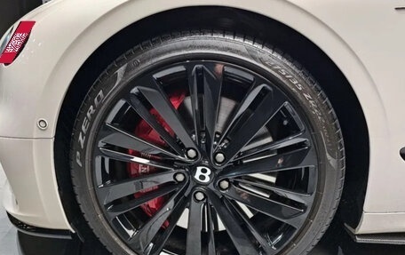 Bentley Continental GT III, 2022 год, 29 553 788 рублей, 5 фотография