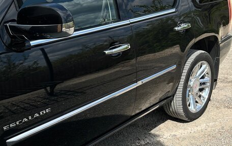 Cadillac Escalade III, 2013 год, 5 000 000 рублей, 1 фотография