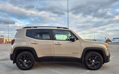 Jeep Renegade I рестайлинг, 2015 год, 1 999 000 рублей, 6 фотография