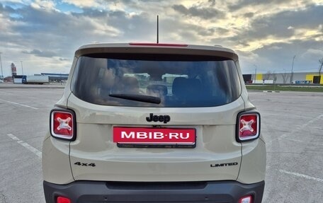 Jeep Renegade I рестайлинг, 2015 год, 1 999 000 рублей, 9 фотография