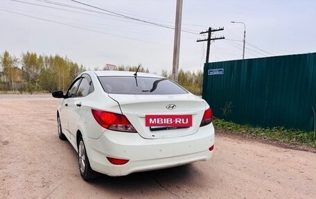 Hyundai Solaris II рестайлинг, 2012 год, 650 000 рублей, 4 фотография