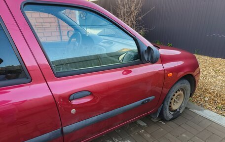 Renault Clio III, 2001 год, 260 000 рублей, 10 фотография