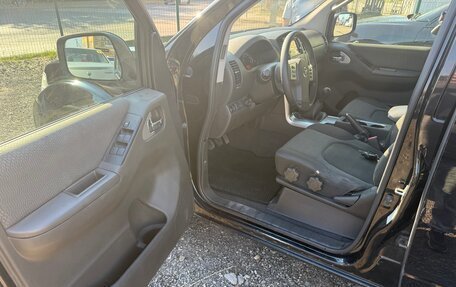 Nissan Navara (Frontier), 2011 год, 1 300 000 рублей, 11 фотография