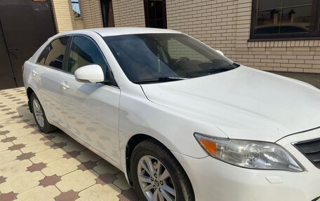 Toyota Camry, 2010 год, 970 000 рублей, 3 фотография