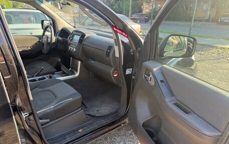 Nissan Navara (Frontier), 2011 год, 1 300 000 рублей, 22 фотография