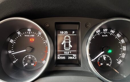 Skoda Yeti I рестайлинг, 2015 год, 1 600 000 рублей, 10 фотография
