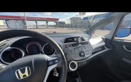 Honda Jazz II рестайлинг, 2009 год, 650 000 рублей, 8 фотография