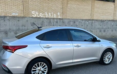 Hyundai Solaris II рестайлинг, 2019 год, 1 500 000 рублей, 4 фотография