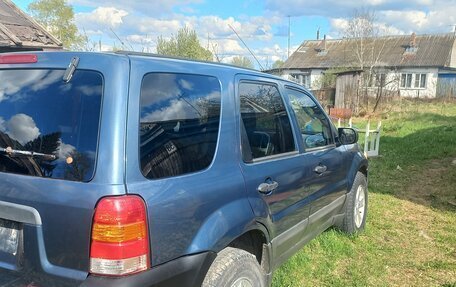Ford Escape II, 2005 год, 165 000 рублей, 3 фотография