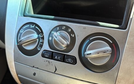 Mitsubishi Colt VI рестайлинг, 2003 год, 330 000 рублей, 17 фотография