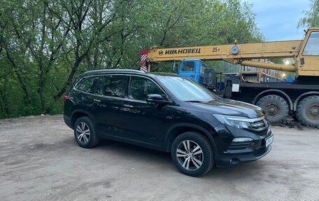 Honda Pilot III рестайлинг, 2018 год, 3 150 000 рублей, 4 фотография