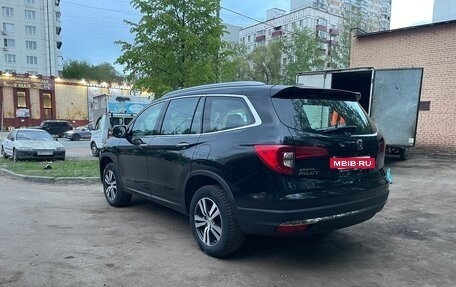 Honda Pilot III рестайлинг, 2018 год, 3 150 000 рублей, 7 фотография