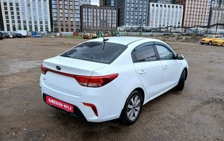 KIA Rio IV, 2017 год, 830 000 рублей, 6 фотография
