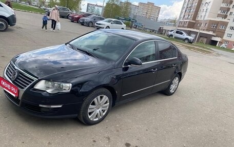Volkswagen Passat B6, 2010 год, 1 000 000 рублей, 2 фотография