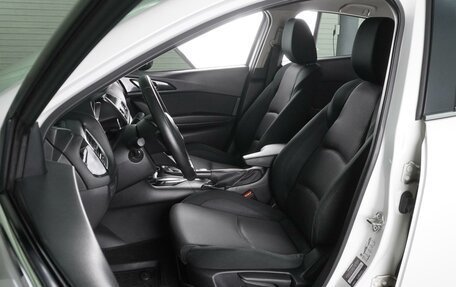 Mazda 3, 2015 год, 1 365 000 рублей, 10 фотография