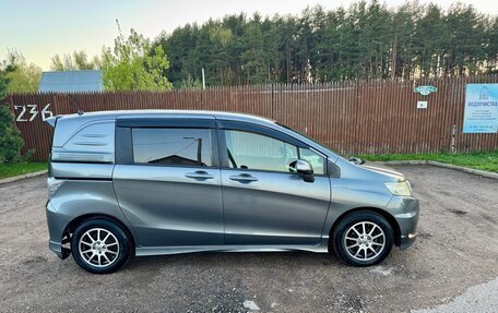 Honda Freed I, 2012 год, 1 270 000 рублей, 28 фотография