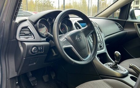 Opel Astra J, 2012 год, 800 000 рублей, 11 фотография