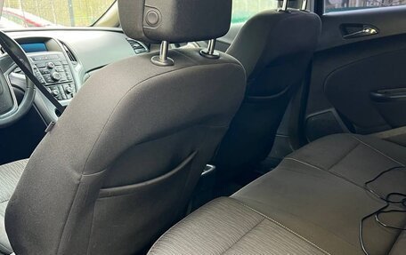 Opel Astra J, 2012 год, 800 000 рублей, 13 фотография
