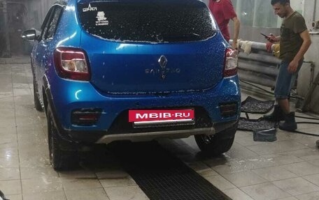 Renault Sandero II рестайлинг, 2019 год, 1 250 000 рублей, 2 фотография