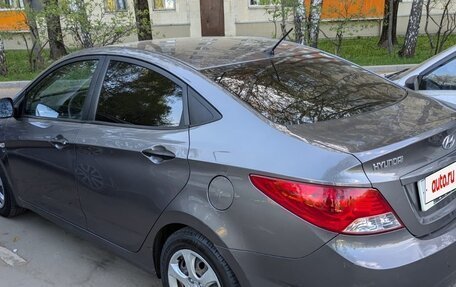 Hyundai Solaris II рестайлинг, 2011 год, 850 000 рублей, 6 фотография
