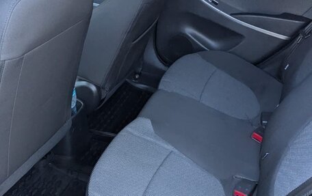 Hyundai Solaris II рестайлинг, 2011 год, 850 000 рублей, 9 фотография