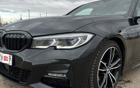 BMW 3 серия, 2019 год, 3 600 000 рублей, 17 фотография