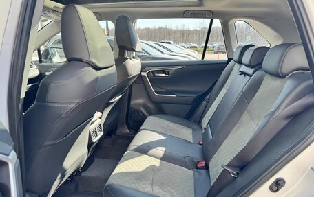 Toyota RAV4, 2024 год, 4 147 000 рублей, 16 фотография