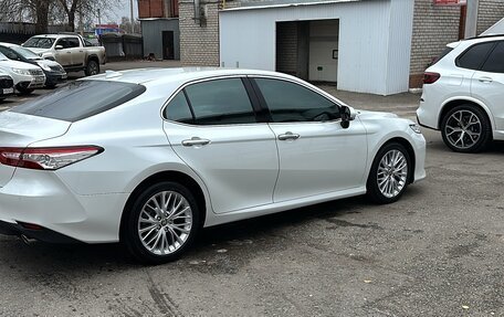 Toyota Camry, 2020 год, 3 420 000 рублей, 4 фотография