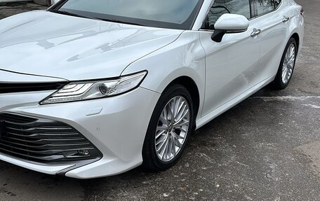 Toyota Camry, 2020 год, 3 420 000 рублей, 6 фотография