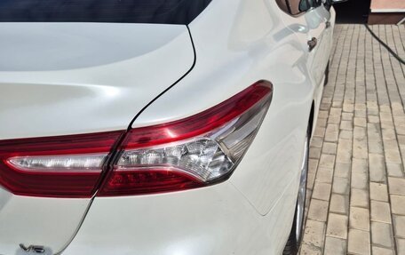 Toyota Camry, 2018 год, 2 980 000 рублей, 3 фотография