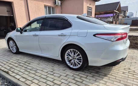 Toyota Camry, 2018 год, 2 980 000 рублей, 5 фотография