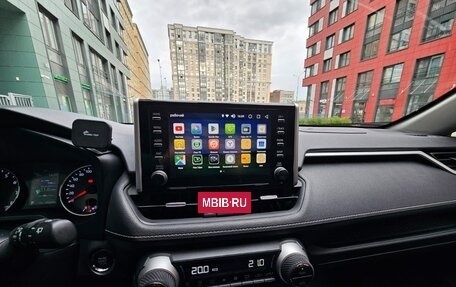 Toyota RAV4, 2021 год, 3 549 000 рублей, 10 фотография