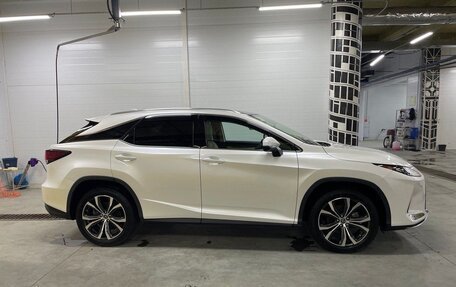 Lexus RX IV рестайлинг, 2019 год, 4 300 000 рублей, 2 фотография