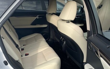 Lexus RX IV рестайлинг, 2019 год, 4 300 000 рублей, 4 фотография