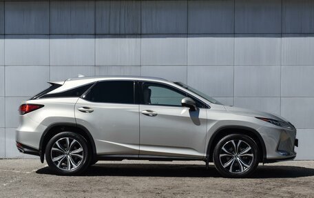Lexus RX IV рестайлинг, 2021 год, 6 300 000 рублей, 5 фотография