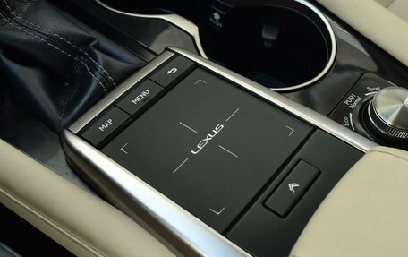 Lexus RX IV рестайлинг, 2021 год, 6 300 000 рублей, 19 фотография